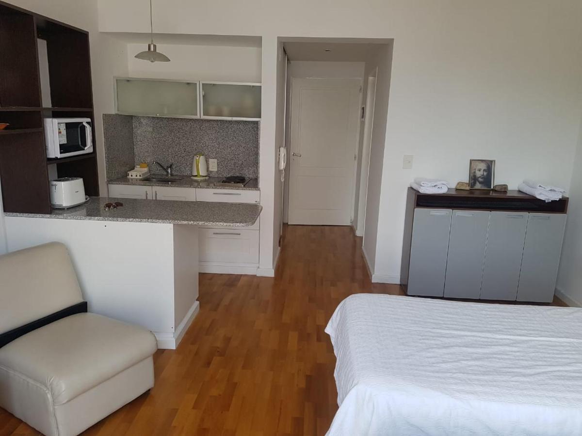 Caseros Apartment *