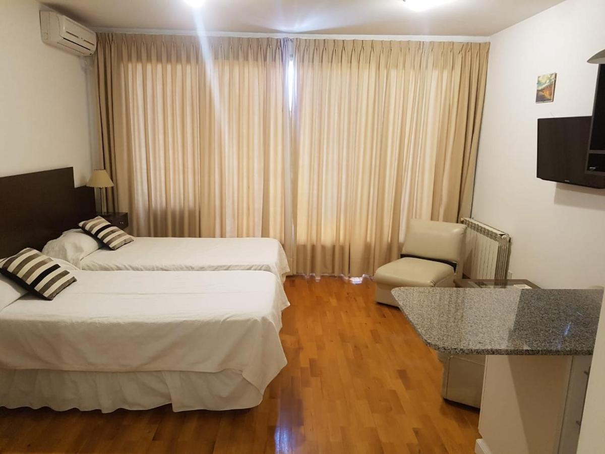 Caseros Apartment *